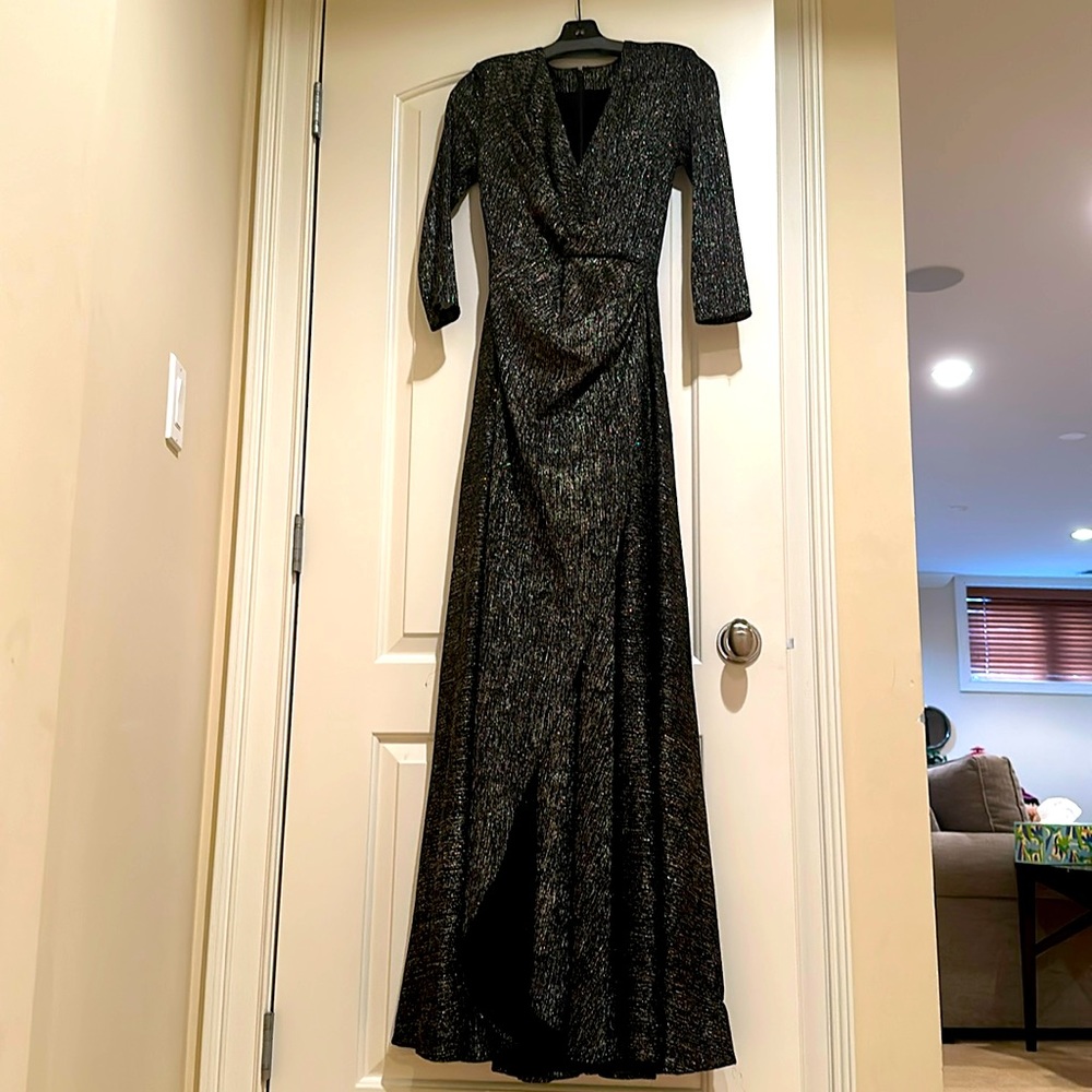 Elegant new long dress by Talbot Runhof.  Size 34/4